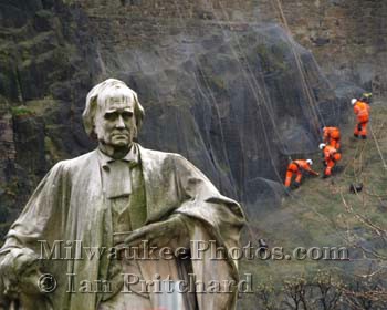 Photograph of Statue and Orange Men from www.MilwaukeePhotos.com (C) Ian Pritchard